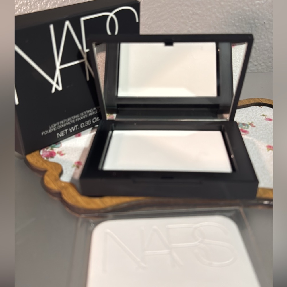 NARS Translucent Setting Powder - Crystal